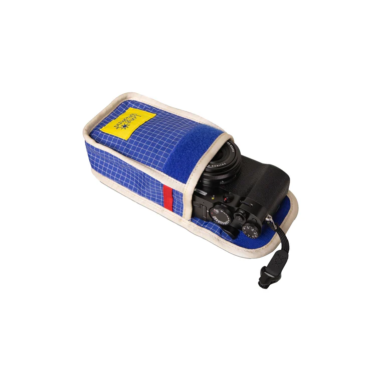 Long Weekend Camera Pouch - Image 4