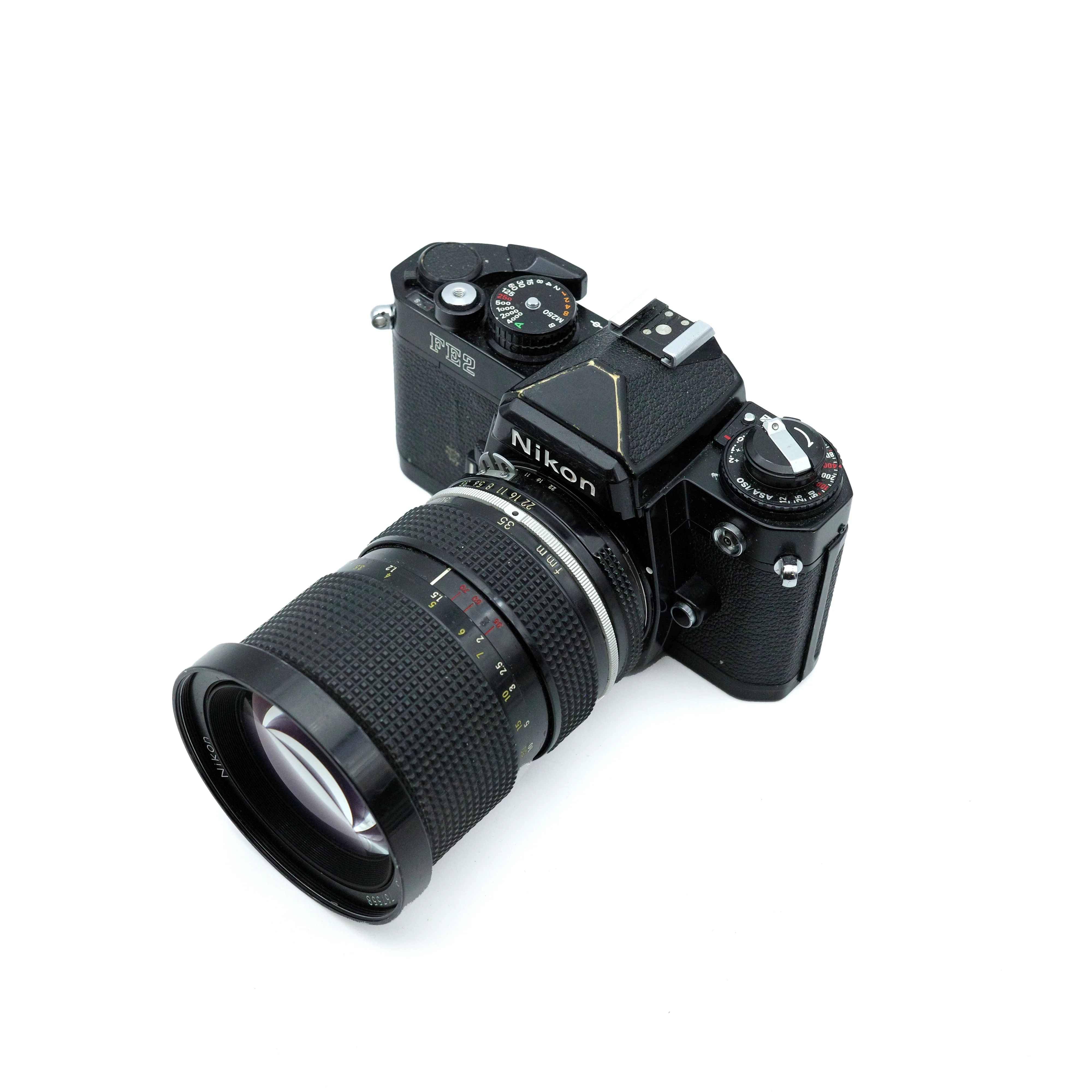 NIKON FE2 w/35 70 3.5 - Image 2