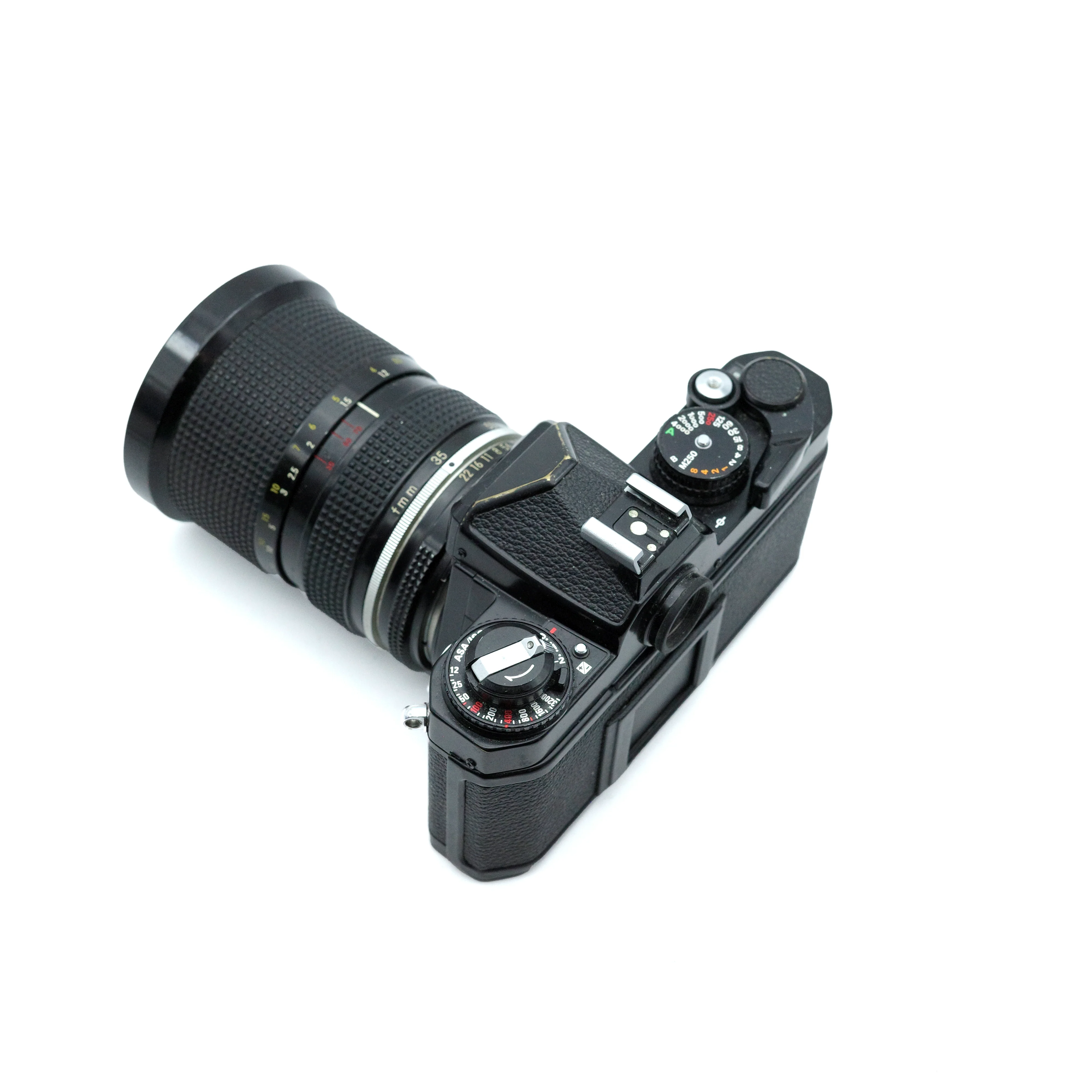 NIKON FE2 w/35 70 3.5 - Image 3