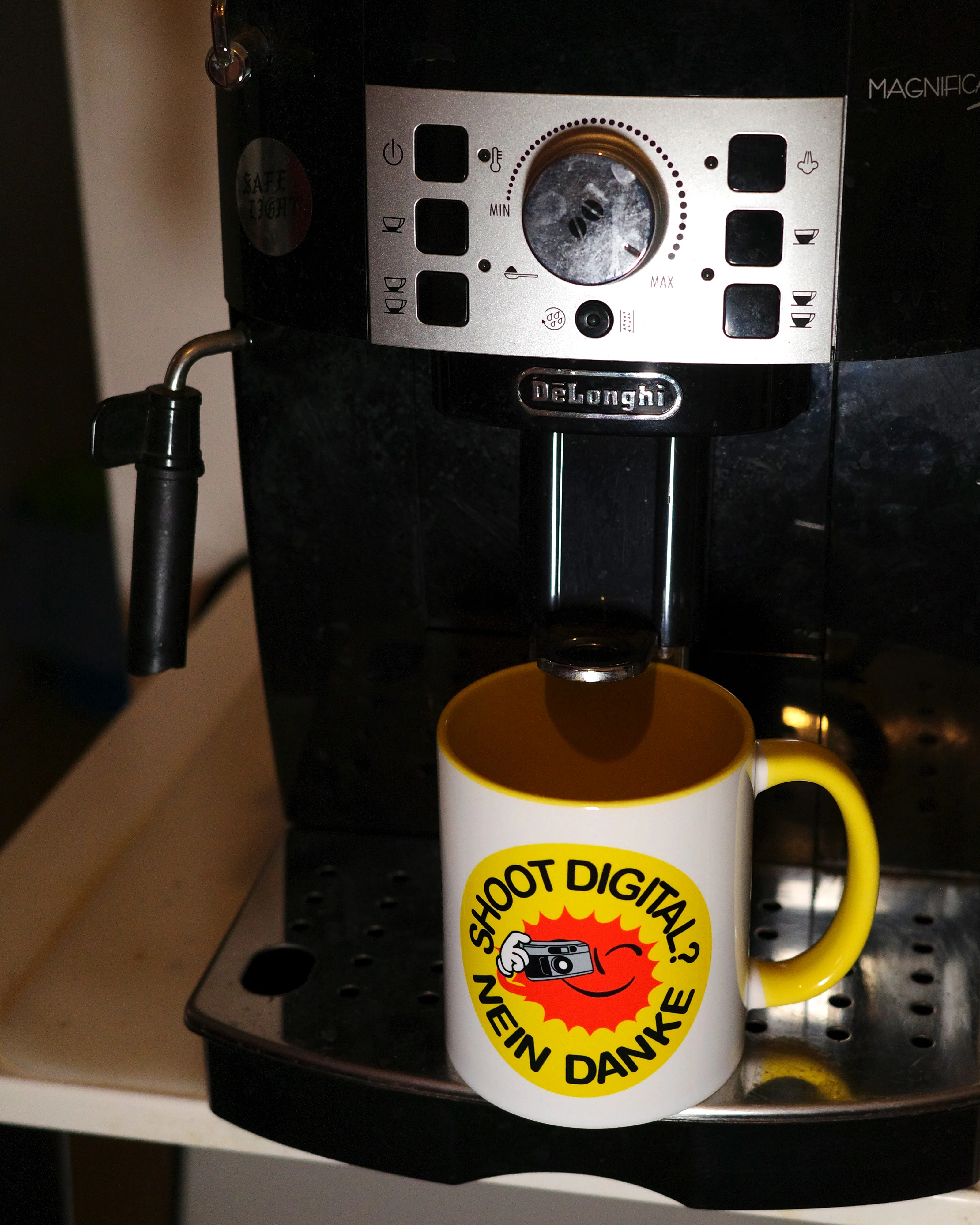 SAFELIGHT 'Nein danke' Mug - Image 3